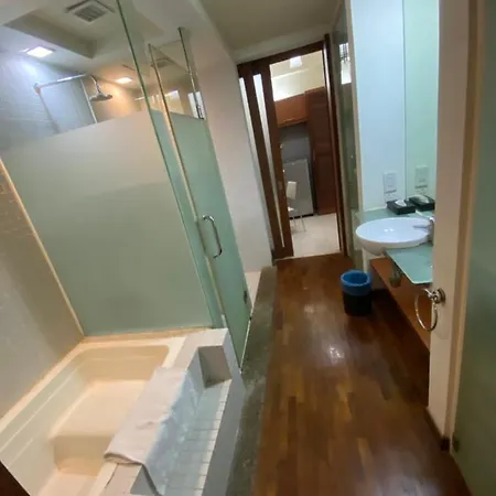 Peninsula Residences All Suite Hotel Kuala Lumpur Bagian luar foto