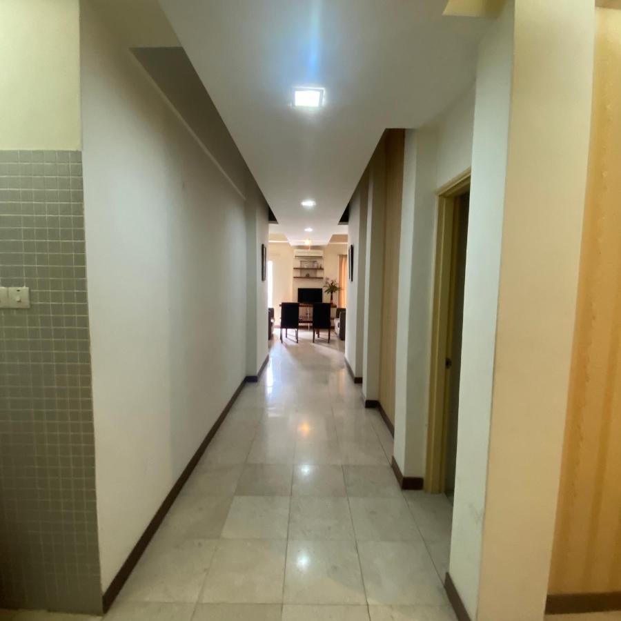 Apartemen Peninsula Residences *